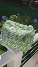 Load and play video in Gallery viewer, Cosmetic Bag- Graphic Green
