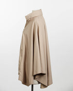 Load image into Gallery viewer, Camel &amp; Plaid Water-Repellent, Zippered SPORTYRAP
