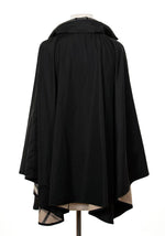 Load image into Gallery viewer, Black &amp; Plaid Water-Repellent, Zippered SPORTYRAP
