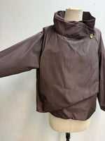 Load image into Gallery viewer, Lightweight jacket with crossed stand-up collar
