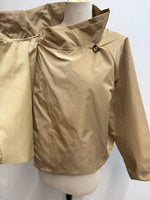 Load image into Gallery viewer, Lightweight jacket with crossed stand-up collar
