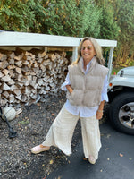 Load image into Gallery viewer, Corduroy Short Puffy Vest

