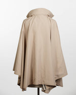 Load image into Gallery viewer, Camel &amp; Plaid Water-Repellent, Zippered SPORTYRAP
