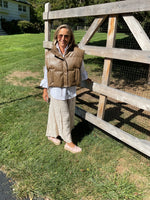 Load image into Gallery viewer, Faux Leather Short Puffy Vest
