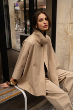 Load image into Gallery viewer, Short trench-style cape jacket, batwing style from Paris
