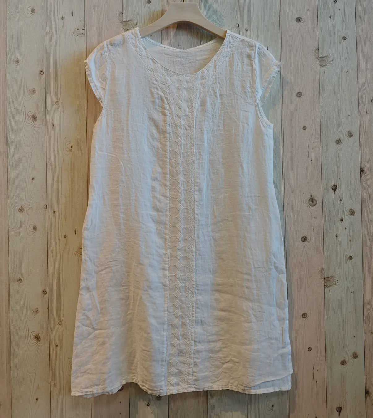 Short Summer dress with detail down front