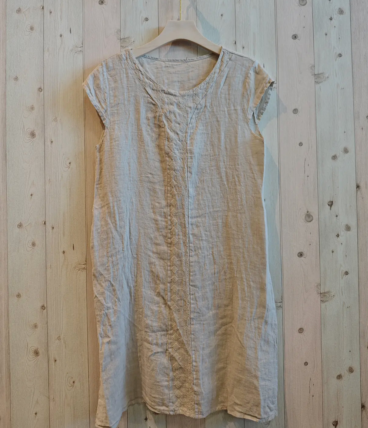Short Summer dress with detail down front