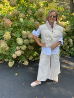 Load image into Gallery viewer, Corduroy Short Puffy Vest
