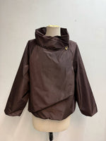 Load image into Gallery viewer, Lightweight jacket with crossed stand-up collar
