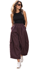 Load image into Gallery viewer, Loose pants with an elastic waistband and cargo pockets
